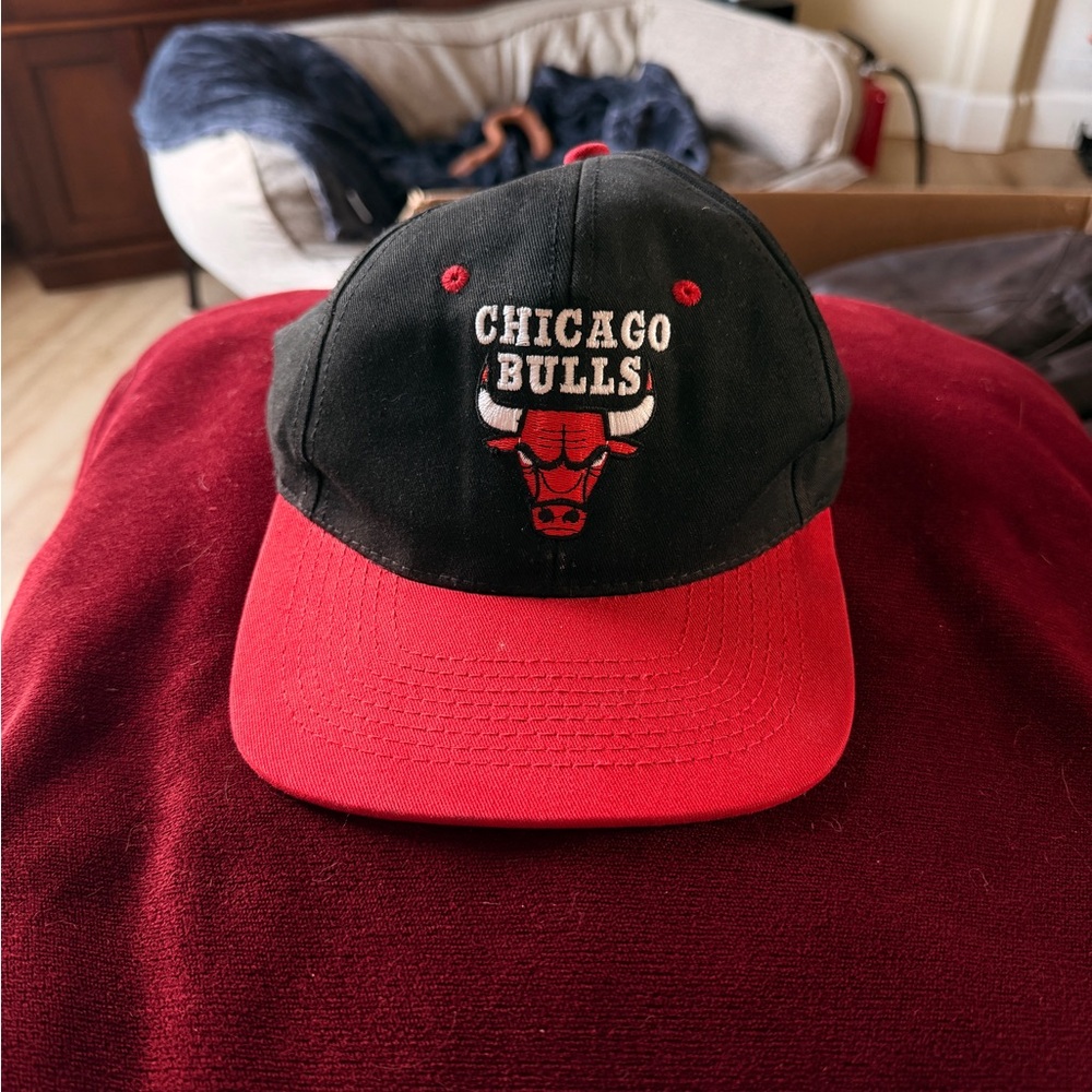 Chicago Bulls Black and Red Cap